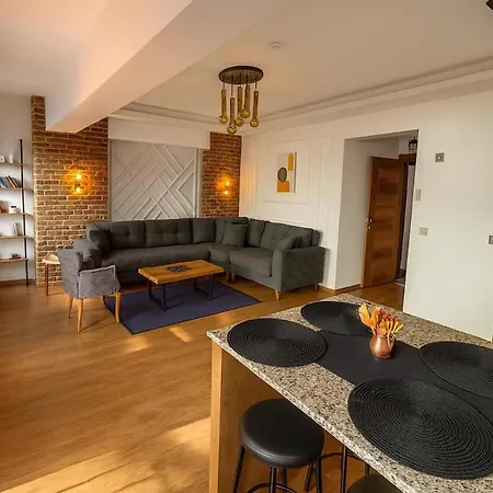 Daire Guestport No 2, Luxury 70 M2 With Balcony