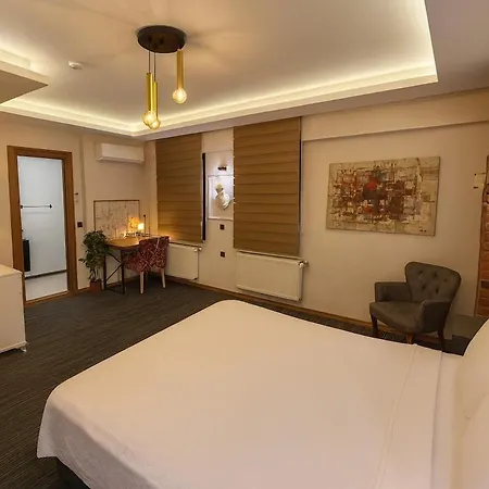 Daire Guestport No 2, Luxury 70 M2 With Balcony İstanbul